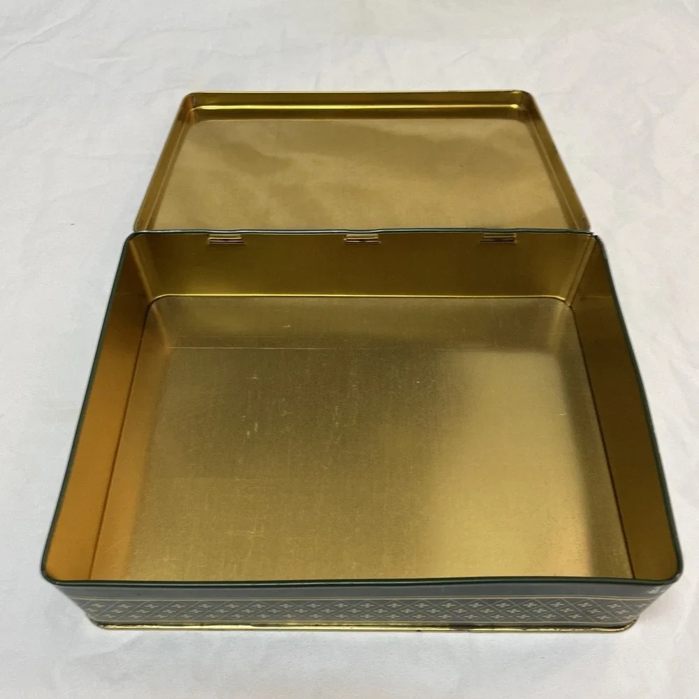Hinged Decorative Metal Tin Il Giardino Dell' Amore‎ 9x7x2
